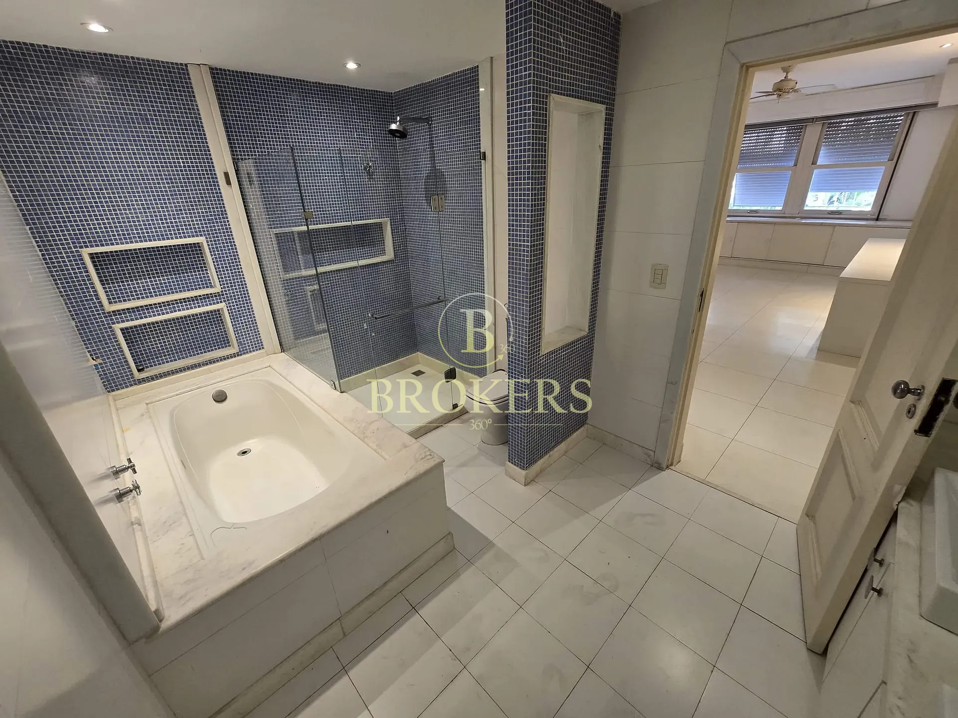 Apartamento garden à venda, Praia do Flamengo, varanda interna, salão em múltiplos ambientes, 3 qua