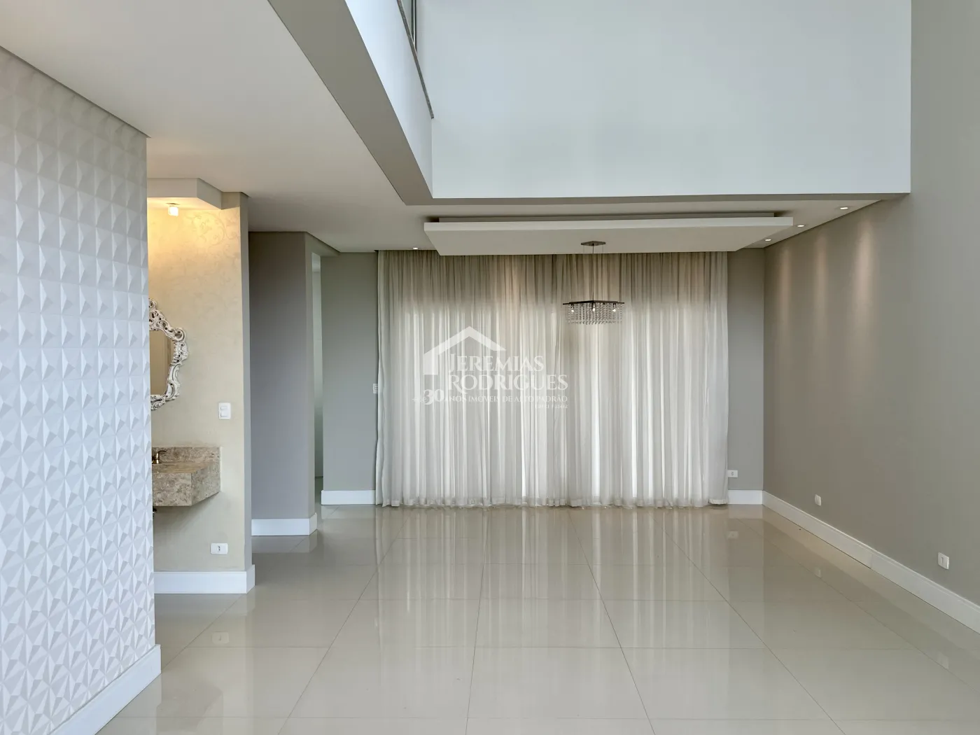 Casa com 3 dormitórios, 237 m² - Campos do Conde Chamboard - Tremembé/SP.