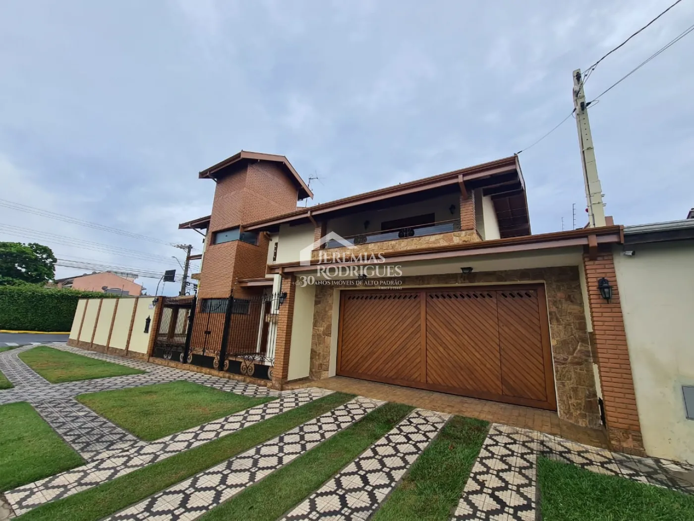 Casa com 3 dormitórios, 344 m² - Loteamento Village Tremembé - Tremembé/SP.