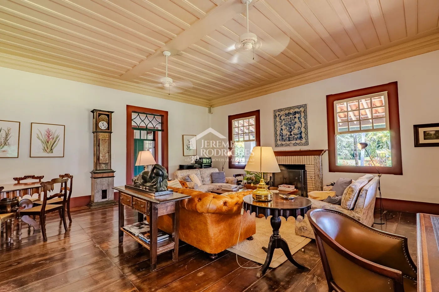 Fazenda à venda com 3.389.000,00 m² em Piraí/RJ.