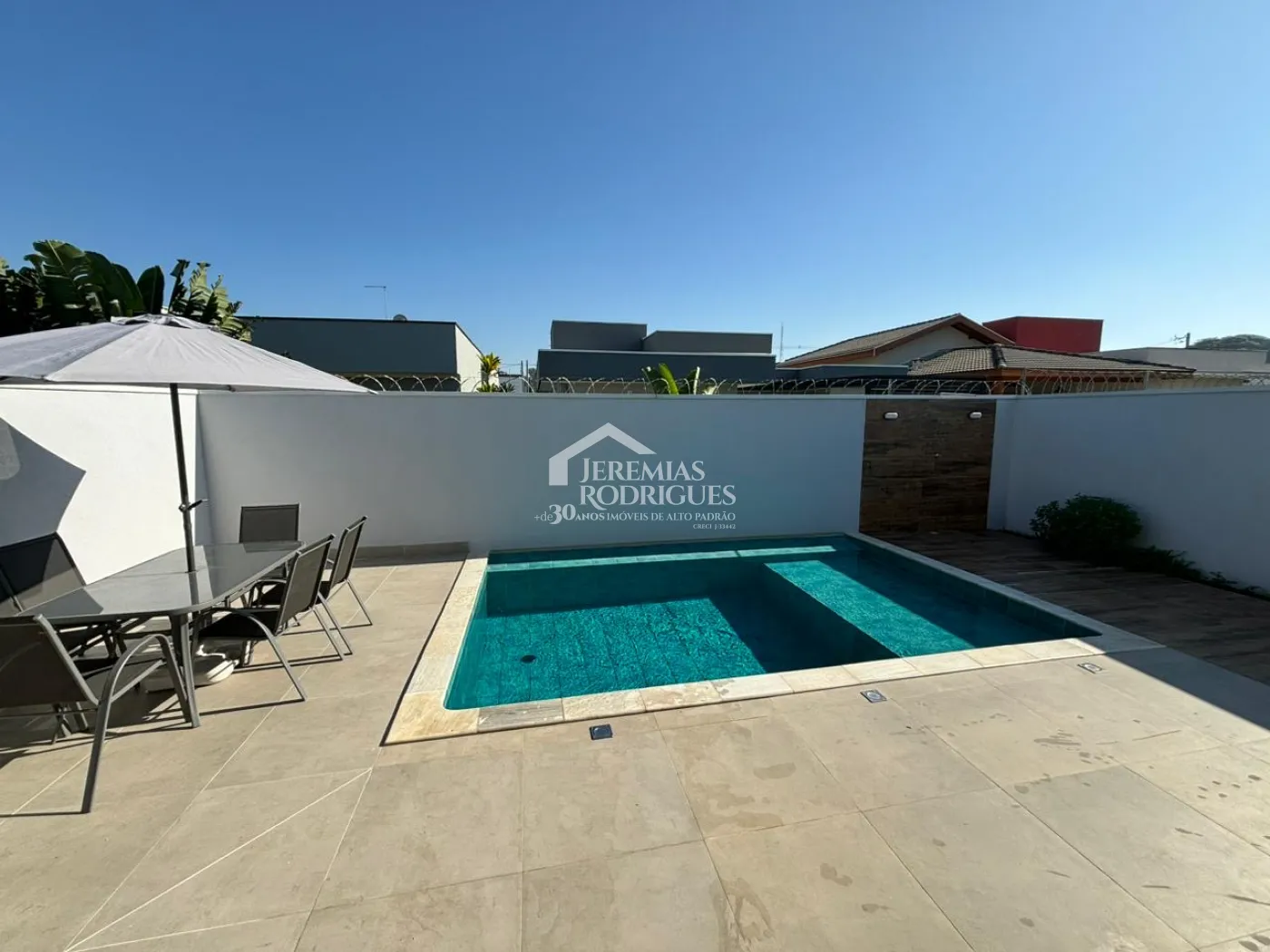 Casa no Bosque do Imperador com piscina
