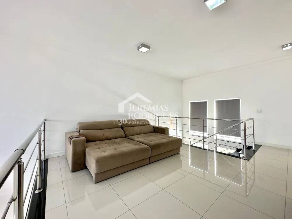 Casa mobiliada para locação no Condomínio Campos do Conde I em Tremembé/SP. 