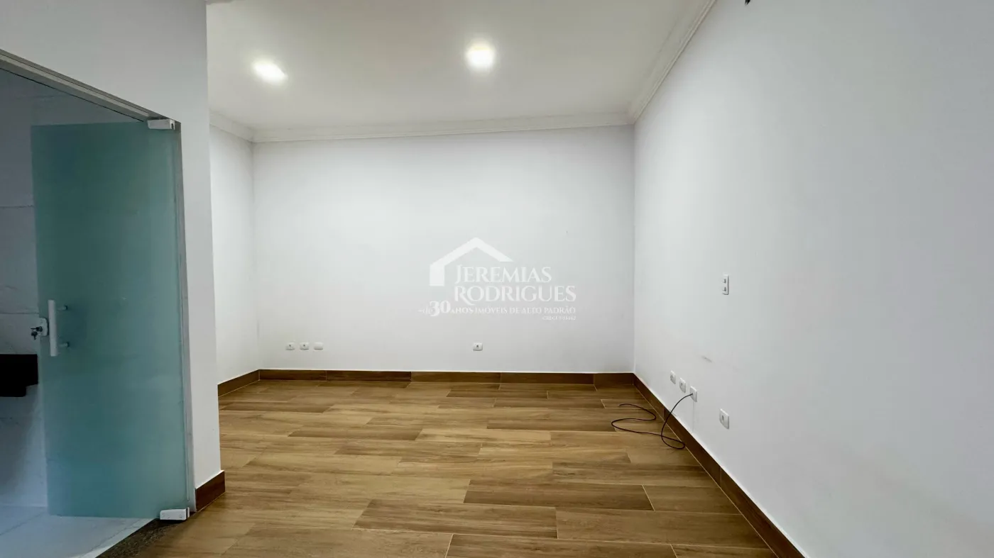 Casa para venda com 3 suítes no Condomínio Reserva dos Lagos em Pindamonhangaba/SP