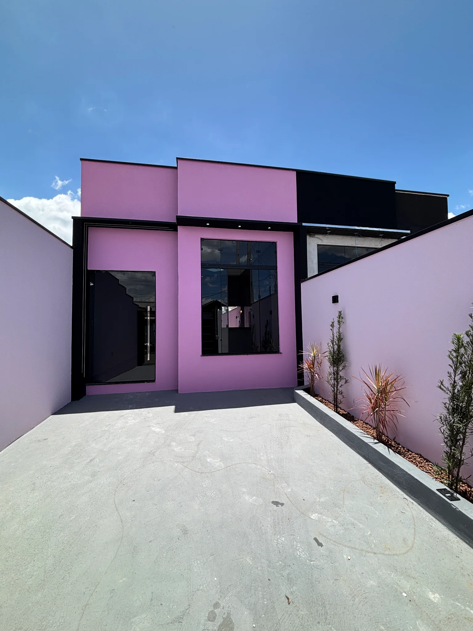 Casa com quintal amplo à venda no Cidade Nova – Pindamonhangaba/SP