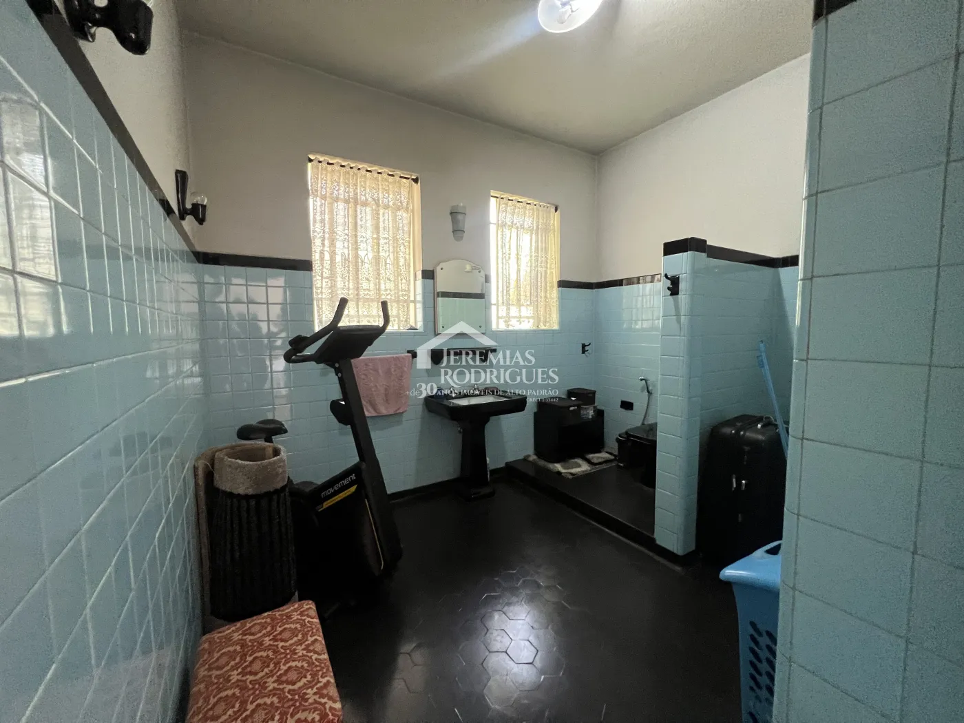 Casa com 3 dormitórios, 260 m² - Centro - Taubaté/SP