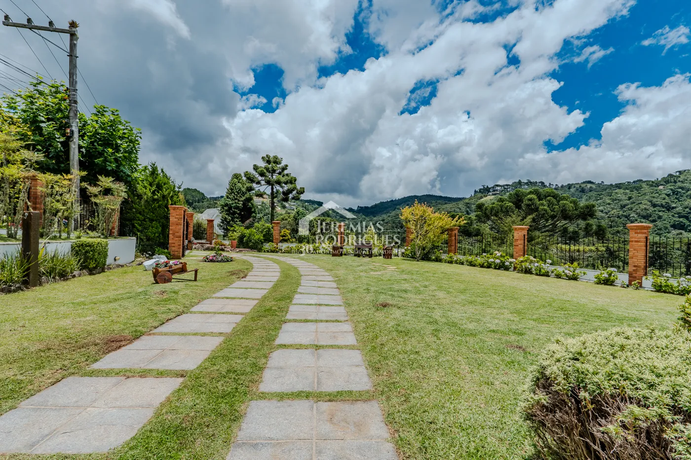 Casa à venda no Condomínio Aldeia Austríaca - Campos do Jordão/SP