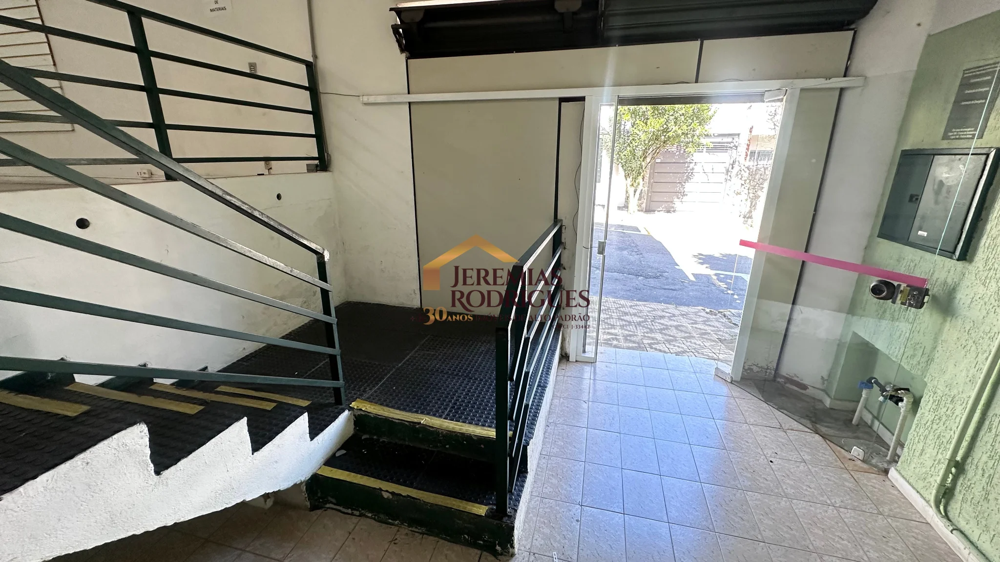 Ponto Comercial para locação no Centro em Pindamonhangaba/SP.
