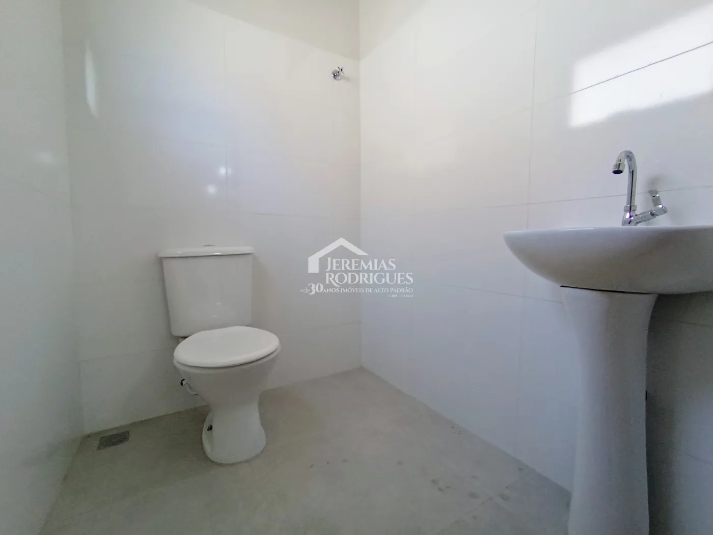 Ponto comercial para locação com 106 m² no Centro em Taubaté/SP