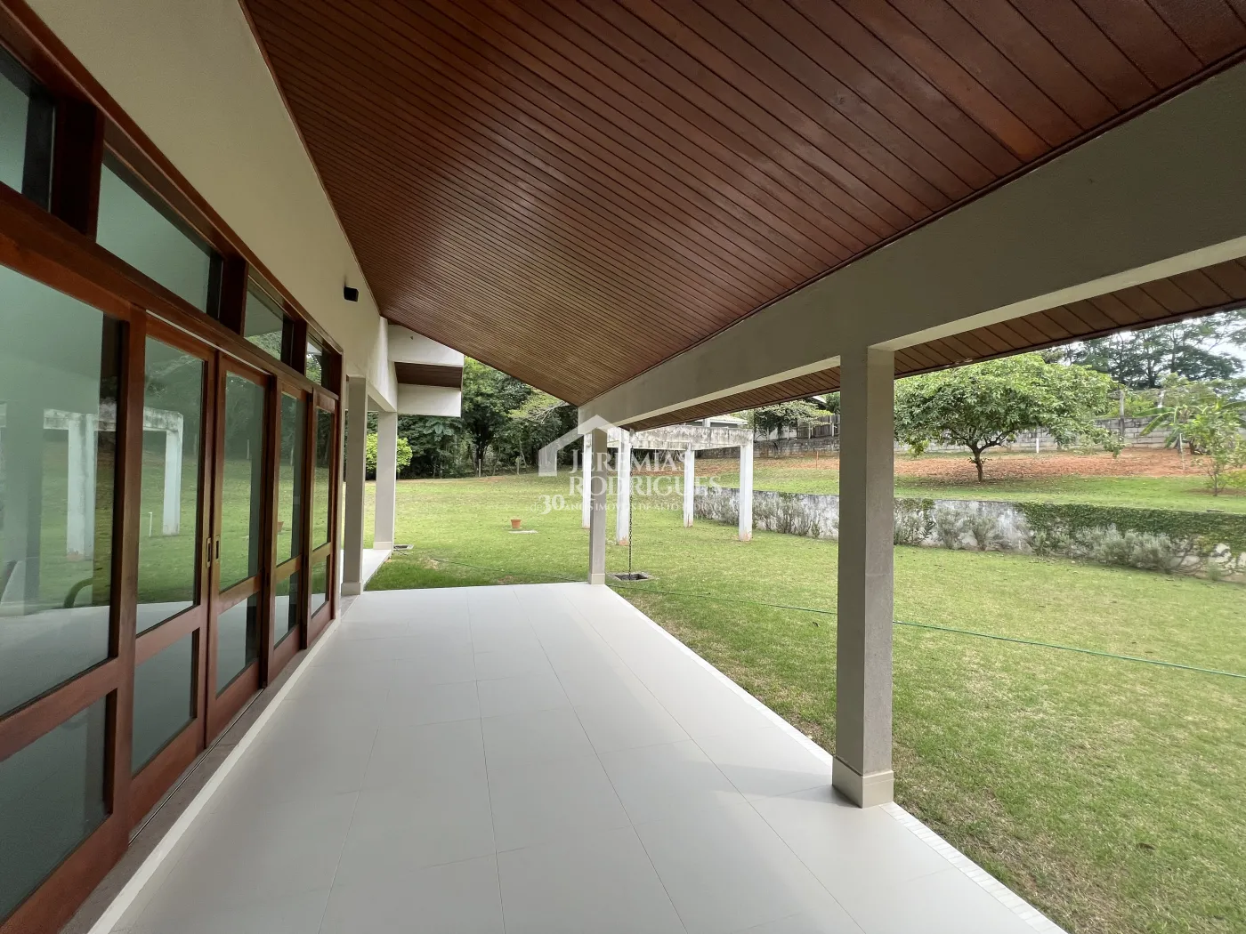 Casa com 3 dormitórios, 281 m² - Condomínio Chácaras Cataguá - Taubaté/SP