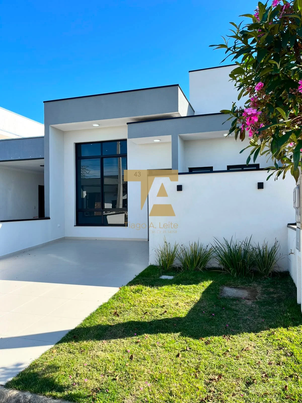 Casa Térrea à Venda no Condomínio Laguna em Pindamonhangaba - 3 Quartos - 114 m² — foto 2