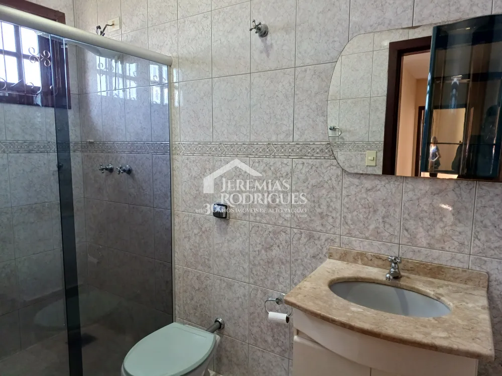 Casa com 3 quartos, 223 m², venda por R$670.000 - Campo Alegre - Pindamonhangaba/SP