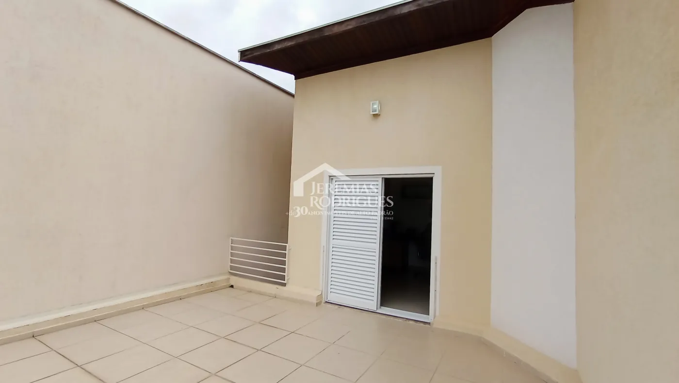 Casa para venda e locação com 4 dormitórios no Condomínio Jatobá em Tremembé/SP.