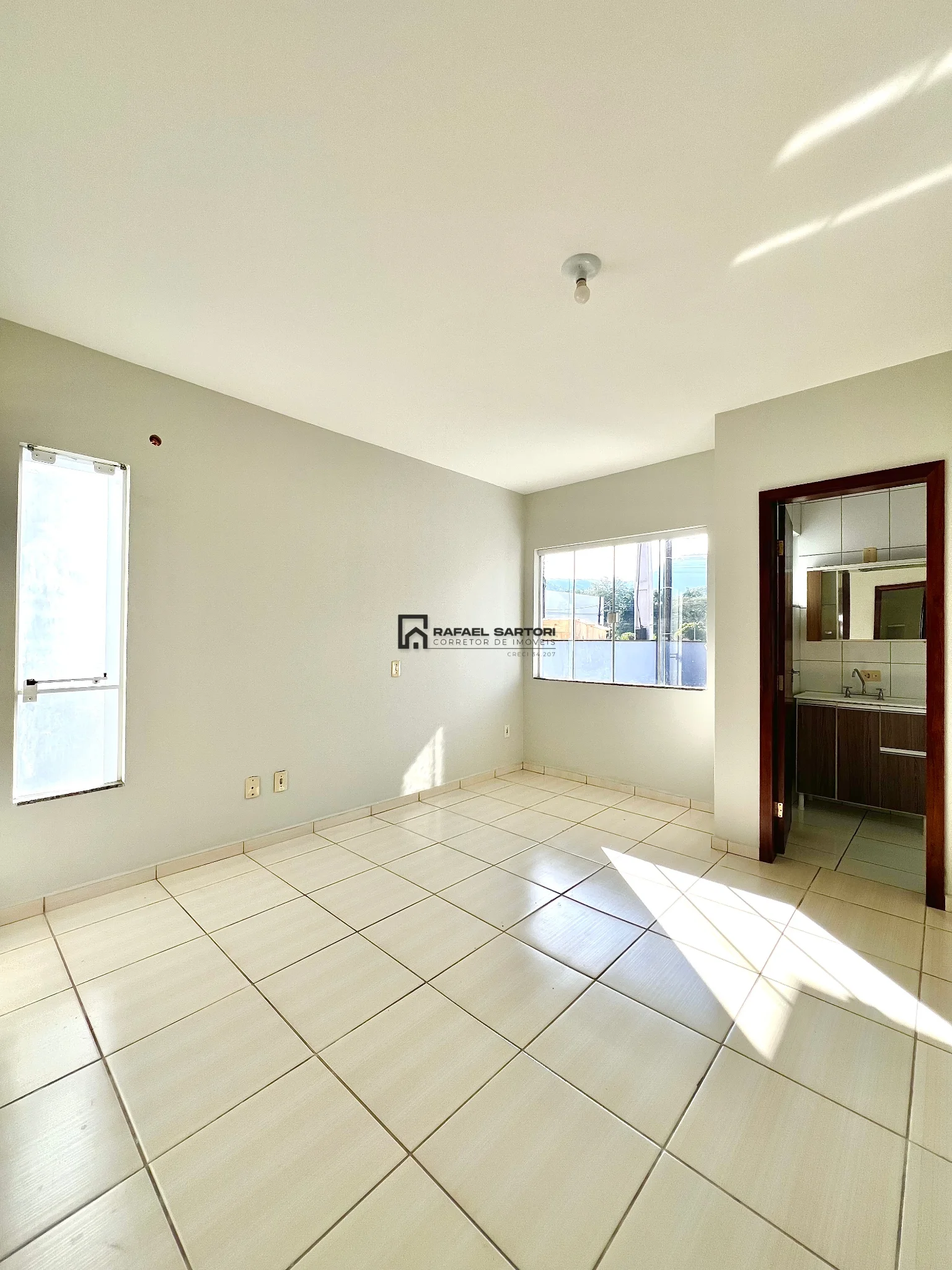 CASA COM 03 QUARTOS NO AMIZADE — foto 10