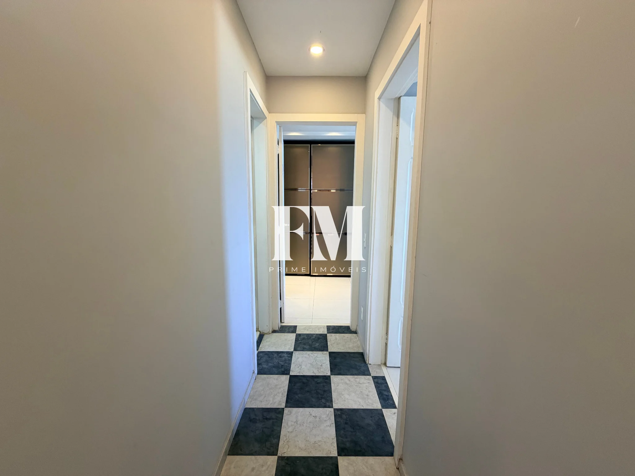 Frente mar em Copacabana: apartamento à venda de 2 quartos, andar alto com vista panorâmica, alto p - foto 14