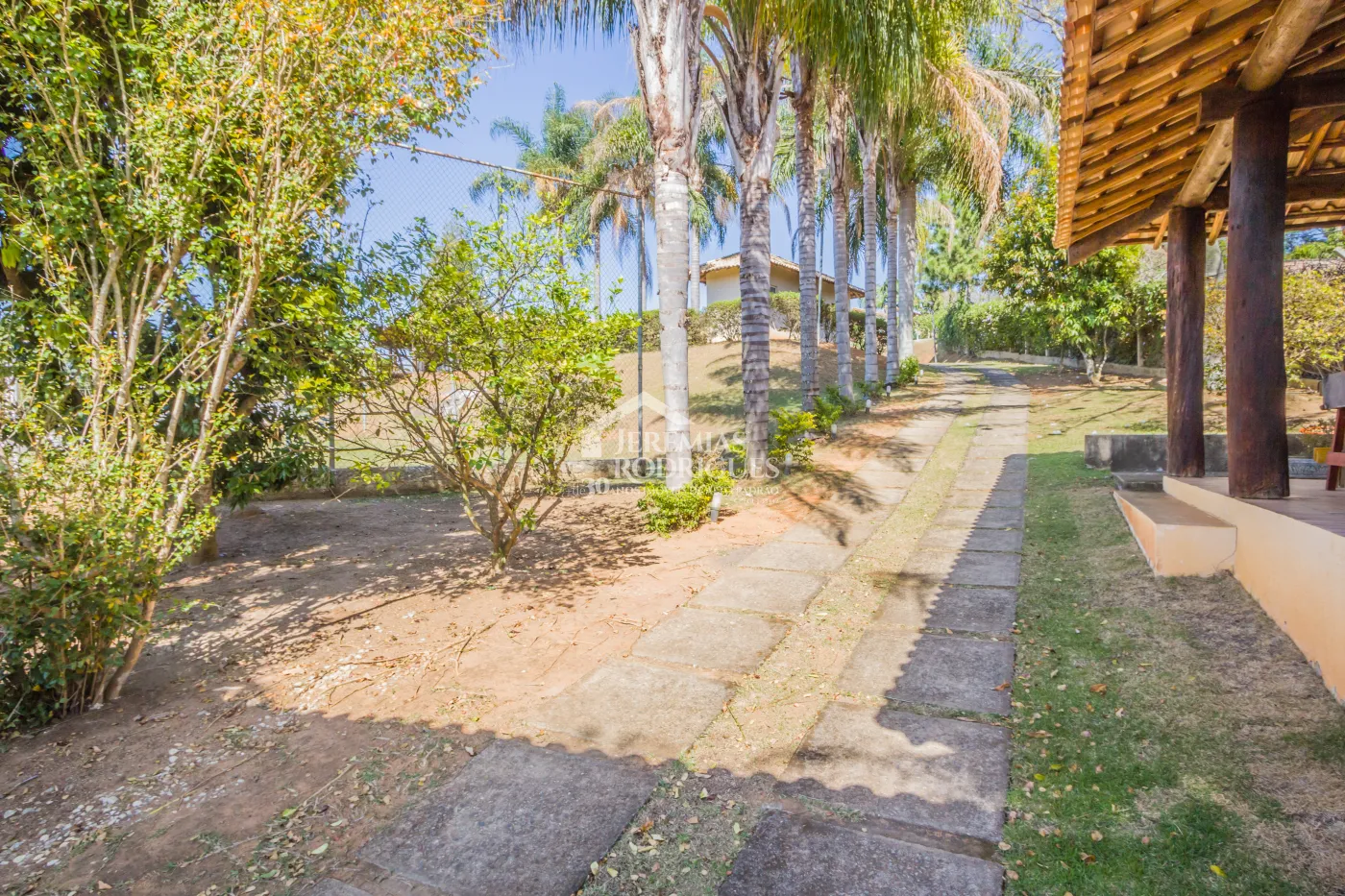 Casa com 2 dormitórios, 263 m² - Condomínio Chácaras Cataguá - Taubaté/SP