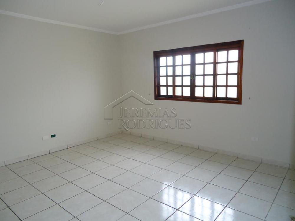 Casa à venda no Condomínio Taubaté Village
