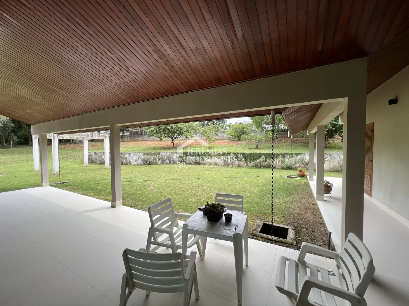 Casa com 3 dormitórios, 281 m² - Condomínio Chácaras Cataguá - Taubaté/SP