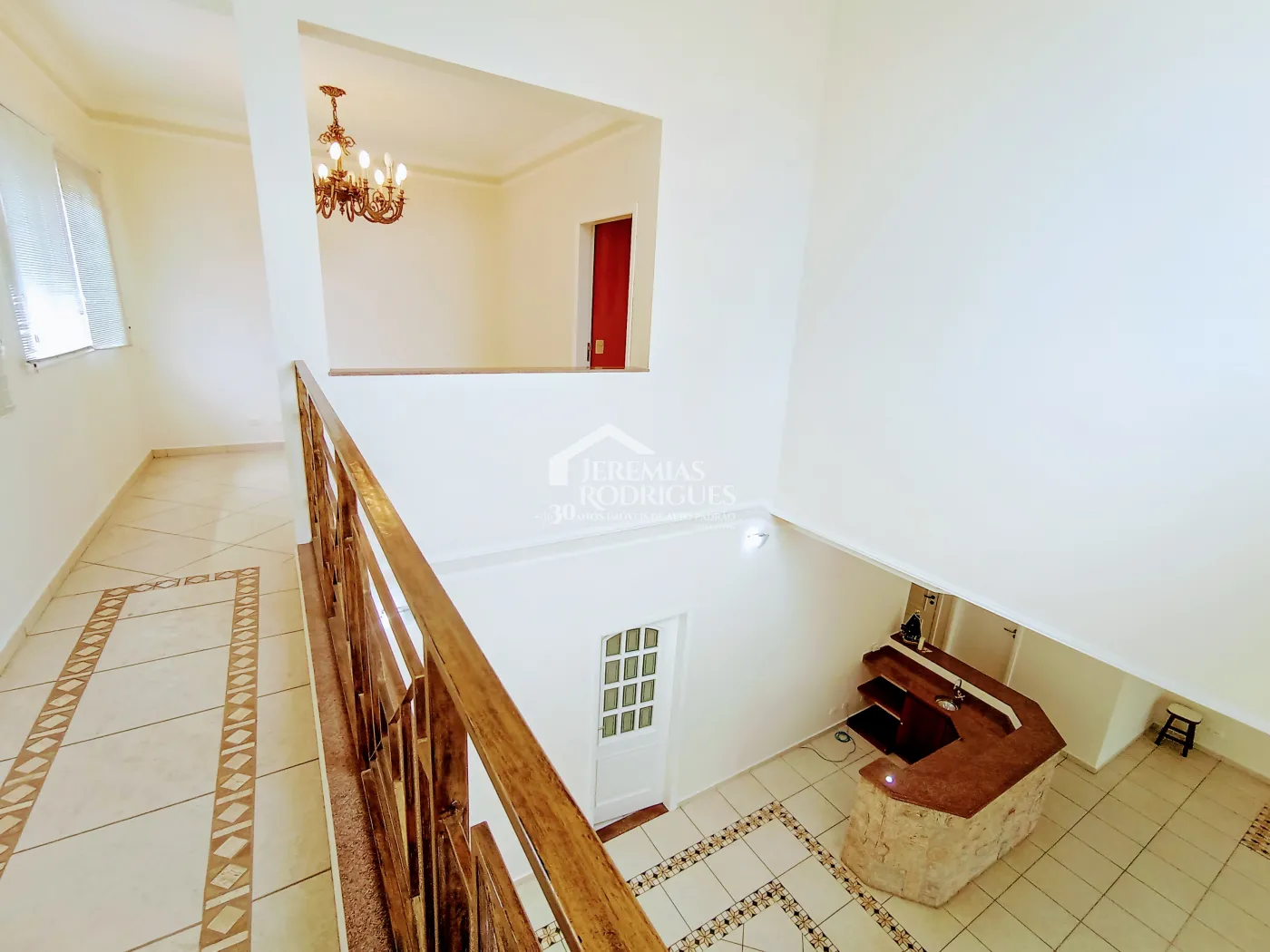 Casa para locação com 4 dormitórios no Condomínio Taubaté Village em Taubaté/SP.