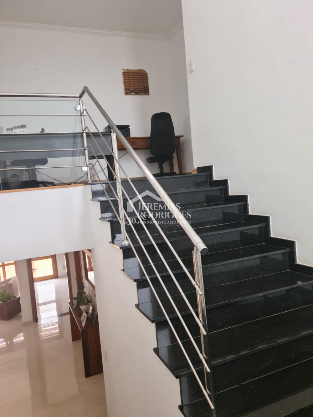 Sobrado com 4 suítes no Condomínio Real Ville