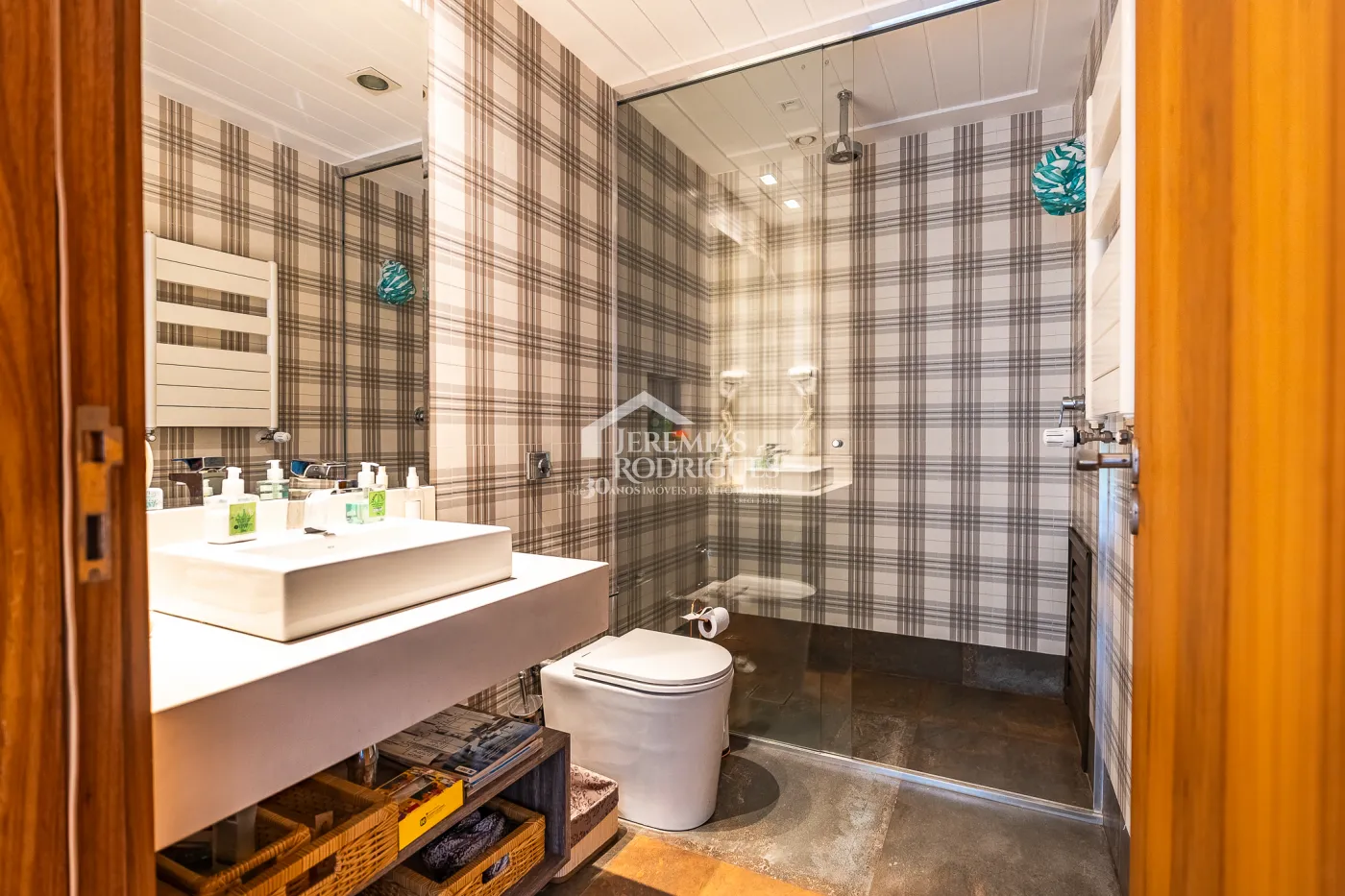 Casa com 7 suítes, 770 m² - Pedra do Fogo - Campos do Jordão/SP.