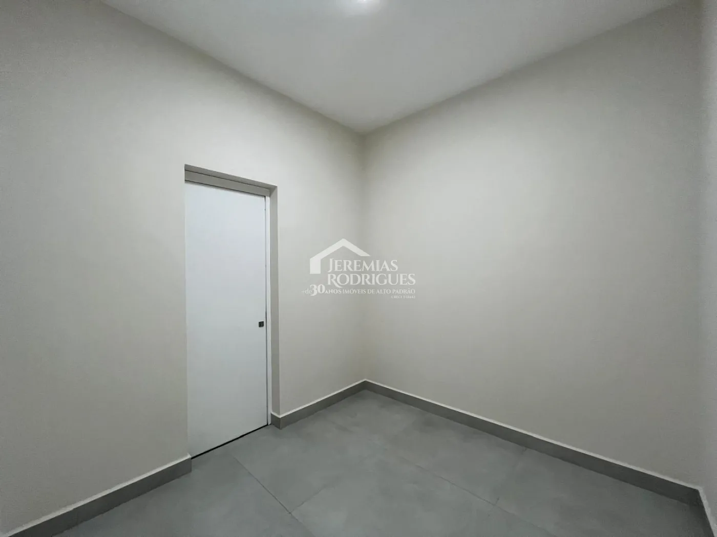 Casa com 3 dormitórios, 184 m² - Condomínio Parque das Araucárias - Tremembé/SP.