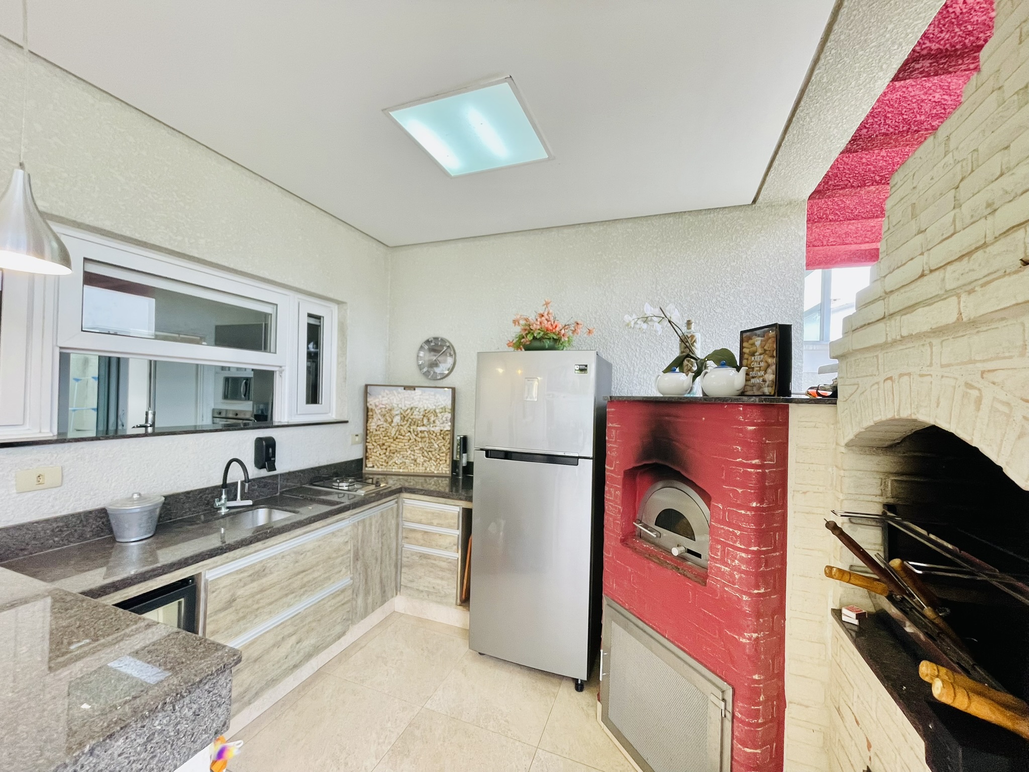 Casa para venda com 4 dormitórios no Condomínio Campos Do Conde I em Tremembé/SP