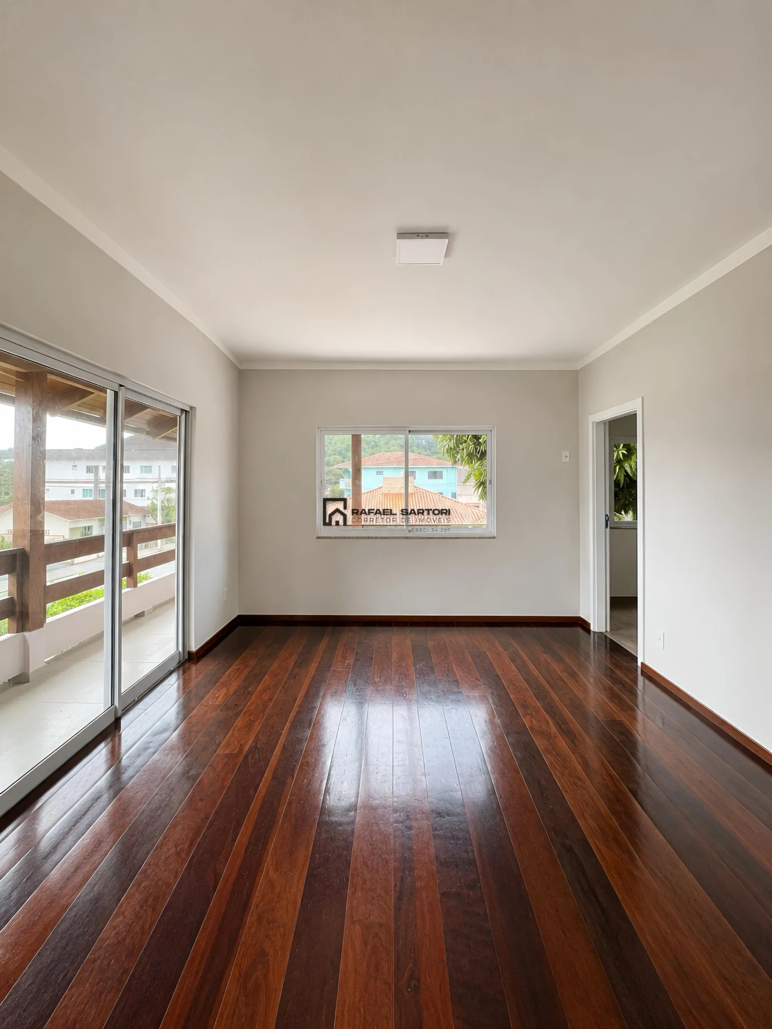CASA AMPLA NO BAIRRO VIEIRA