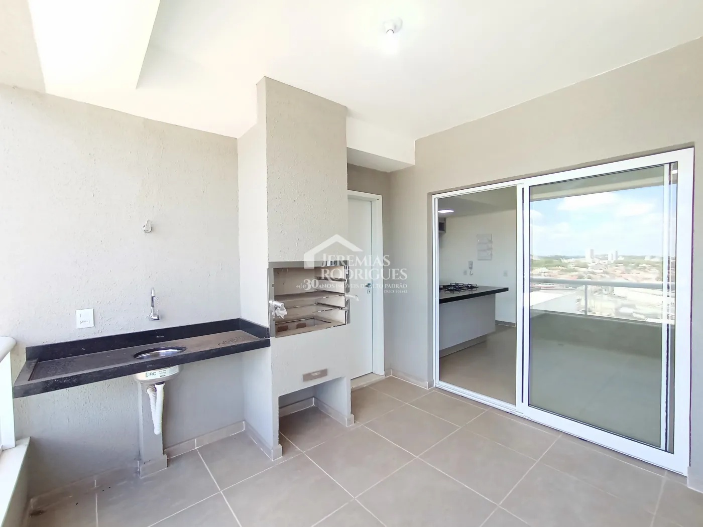 Apartamento à venda com 3 dormitórios, 119 m² no Edifício Residencial Elegance em Taubaté/SP.