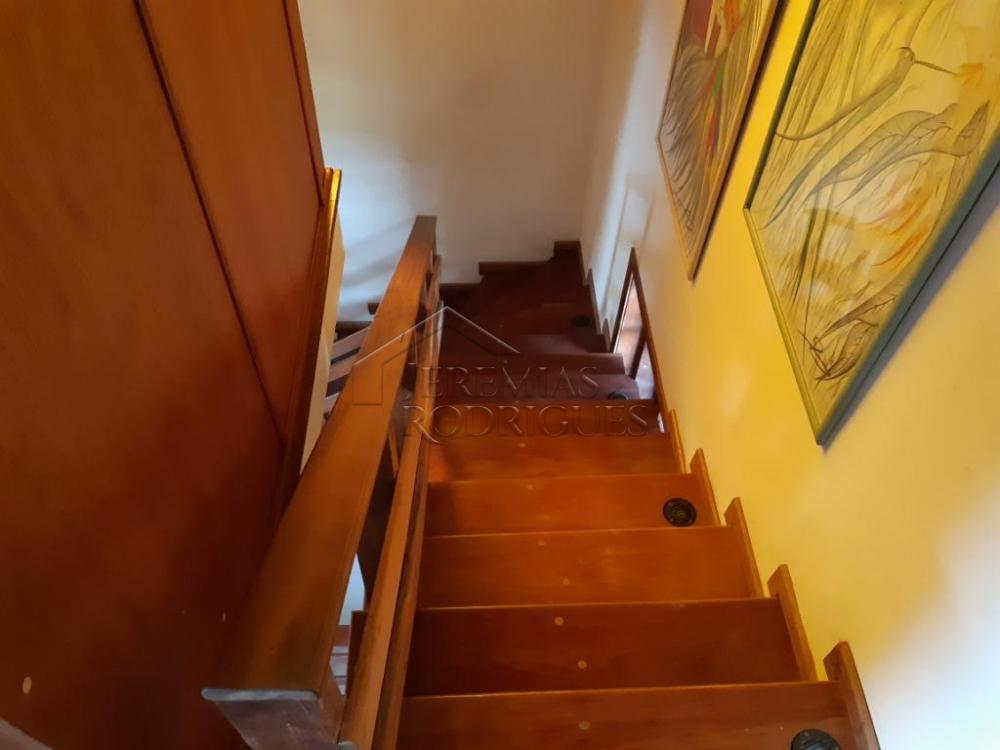 Casa à venda com 6 dormitórios no Condomínio Chácaras Cataguá em Taubaté/SP.