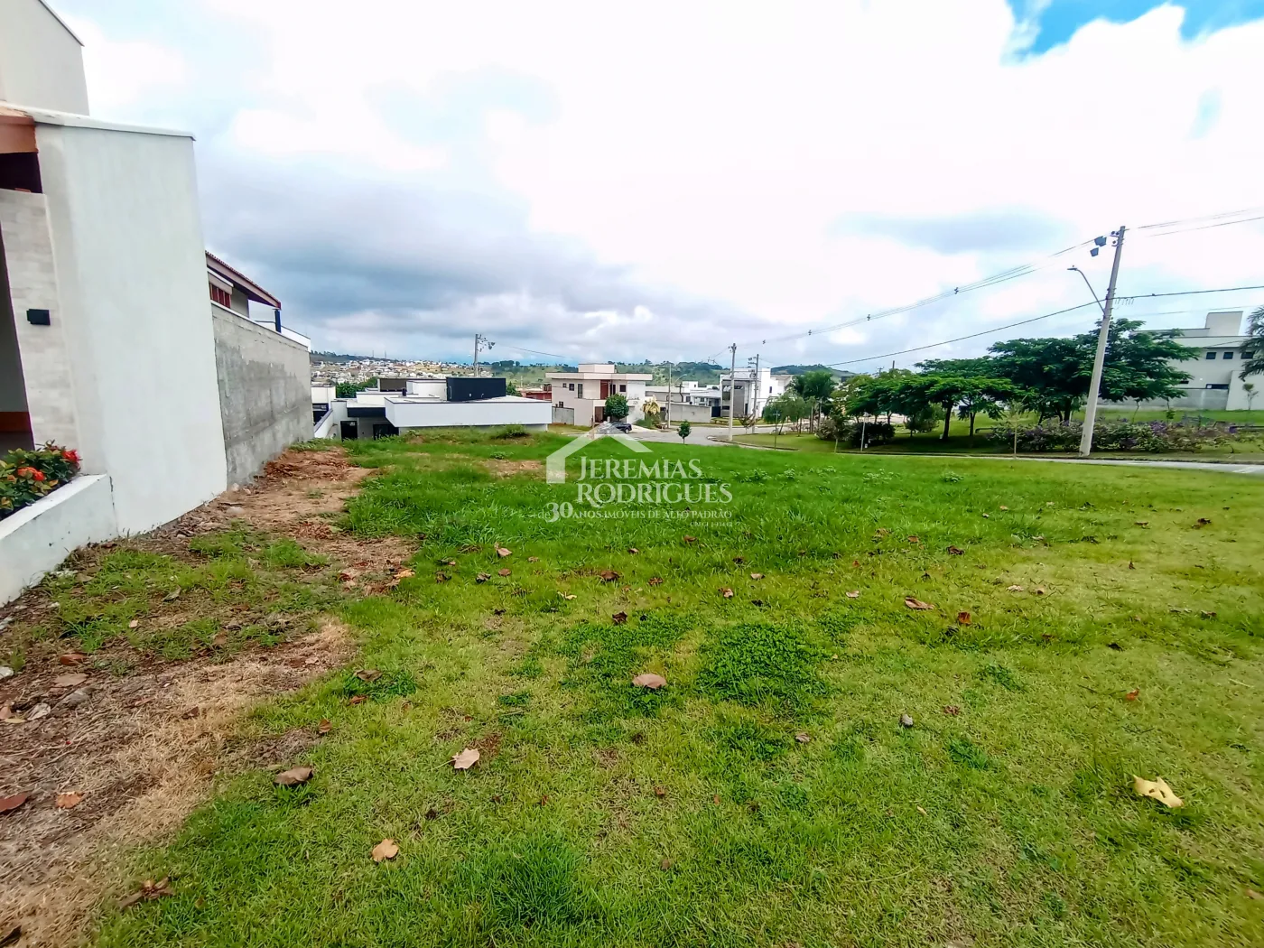 Terreno à venda com 528 m² no Condomínio Cyrela Landscape em Taubaté/SP.