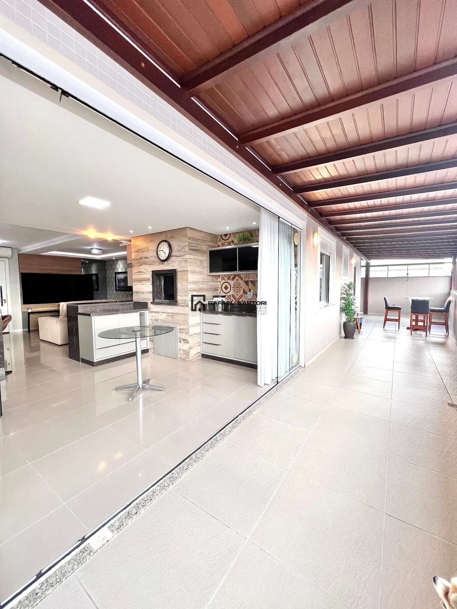 APARTAMENTO AMPLO NO CENTRO DE GUARAMIRIM — foto 9