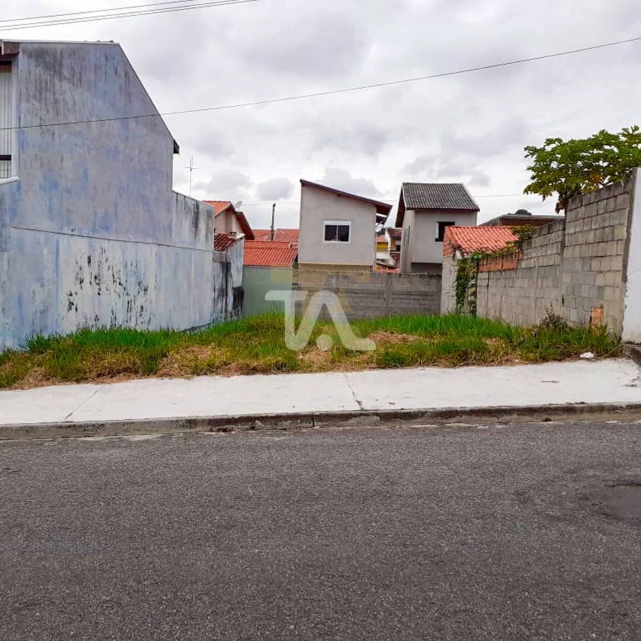 Terreno à venda 250m² no Residencial Mombaça – Pindamonhangaba/SP