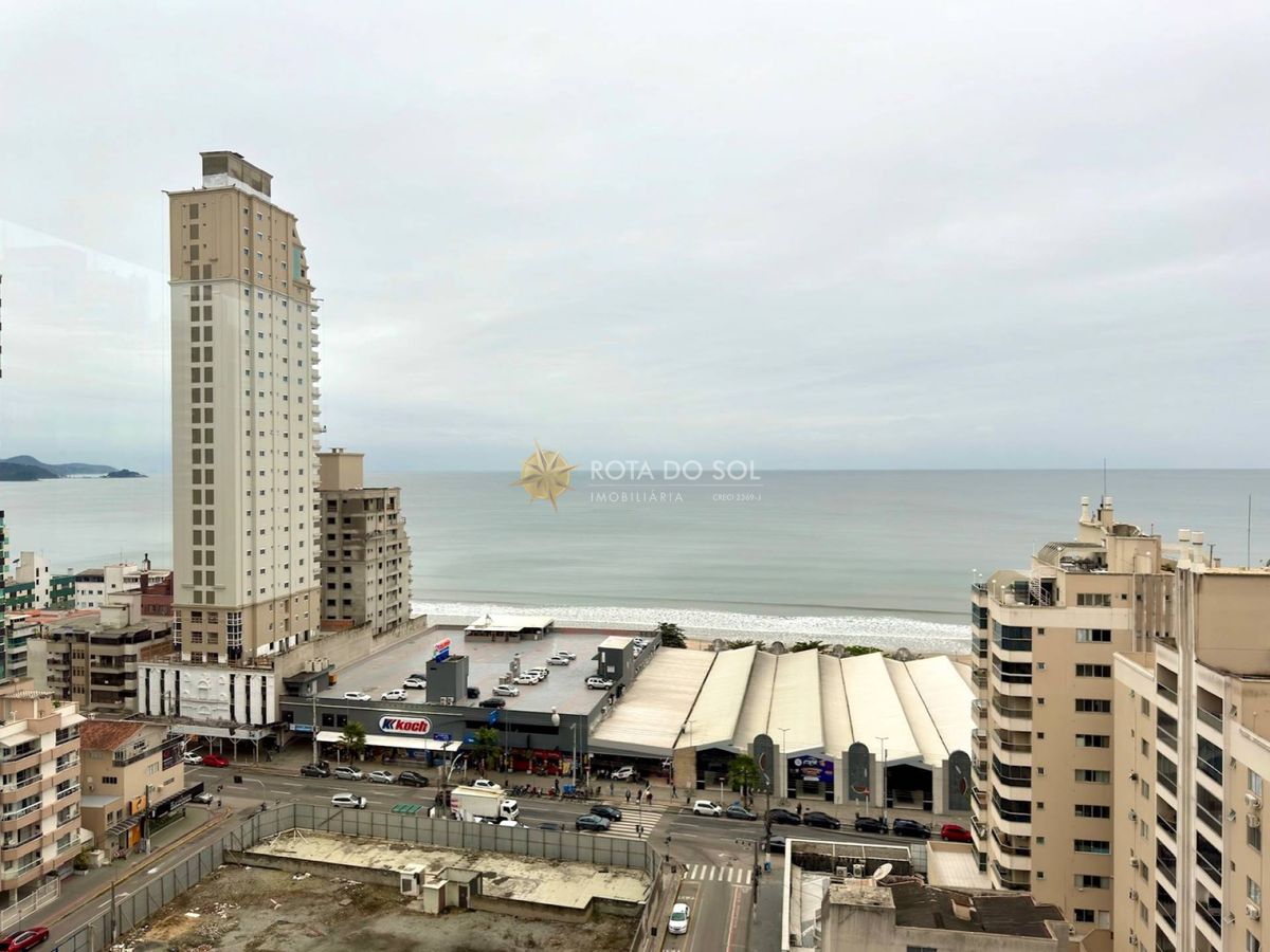 Imperial Palace Apartamento 5 Suítes Meia Praia Itapema SC — foto 9