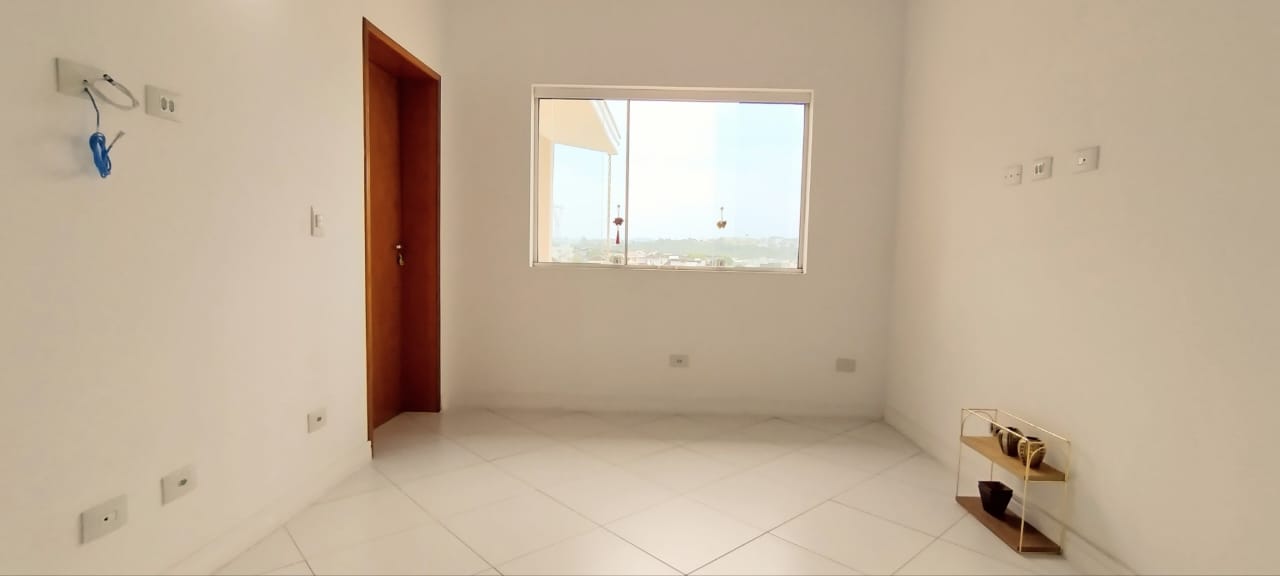 Casa à venda com 3 dormitórios no Condomínio Floradas da Serra em São José dos Campos/SP.