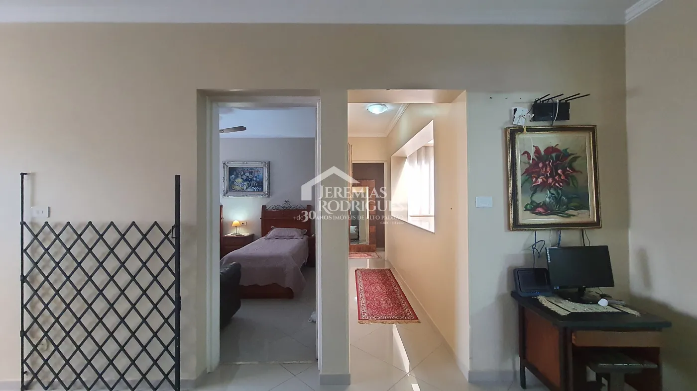 Casa para locação com 5 dormitórios no Centro em Taubaté/SP.