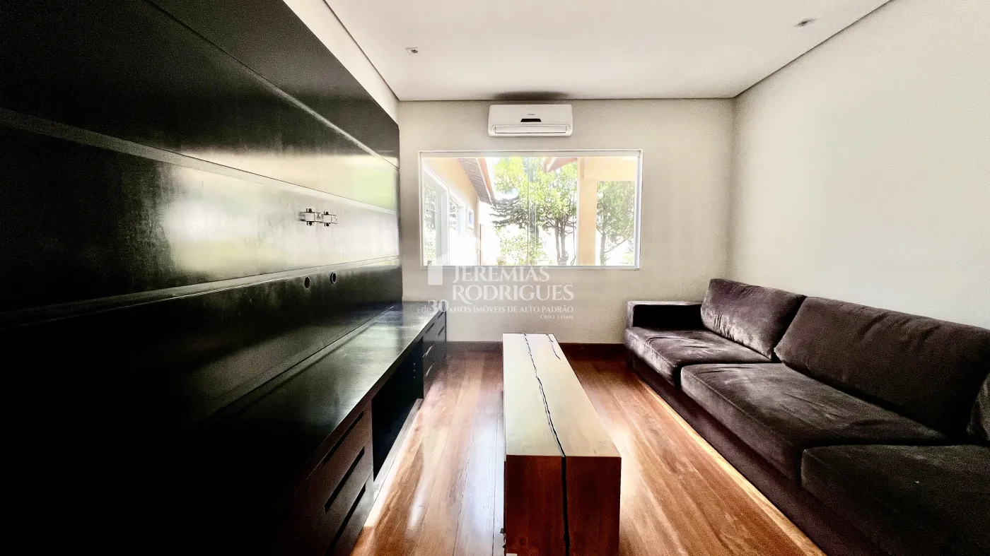 Casa para venda e locação com 4 suítes no Condomínio Chácaras Cataguá em Taubaté/SP