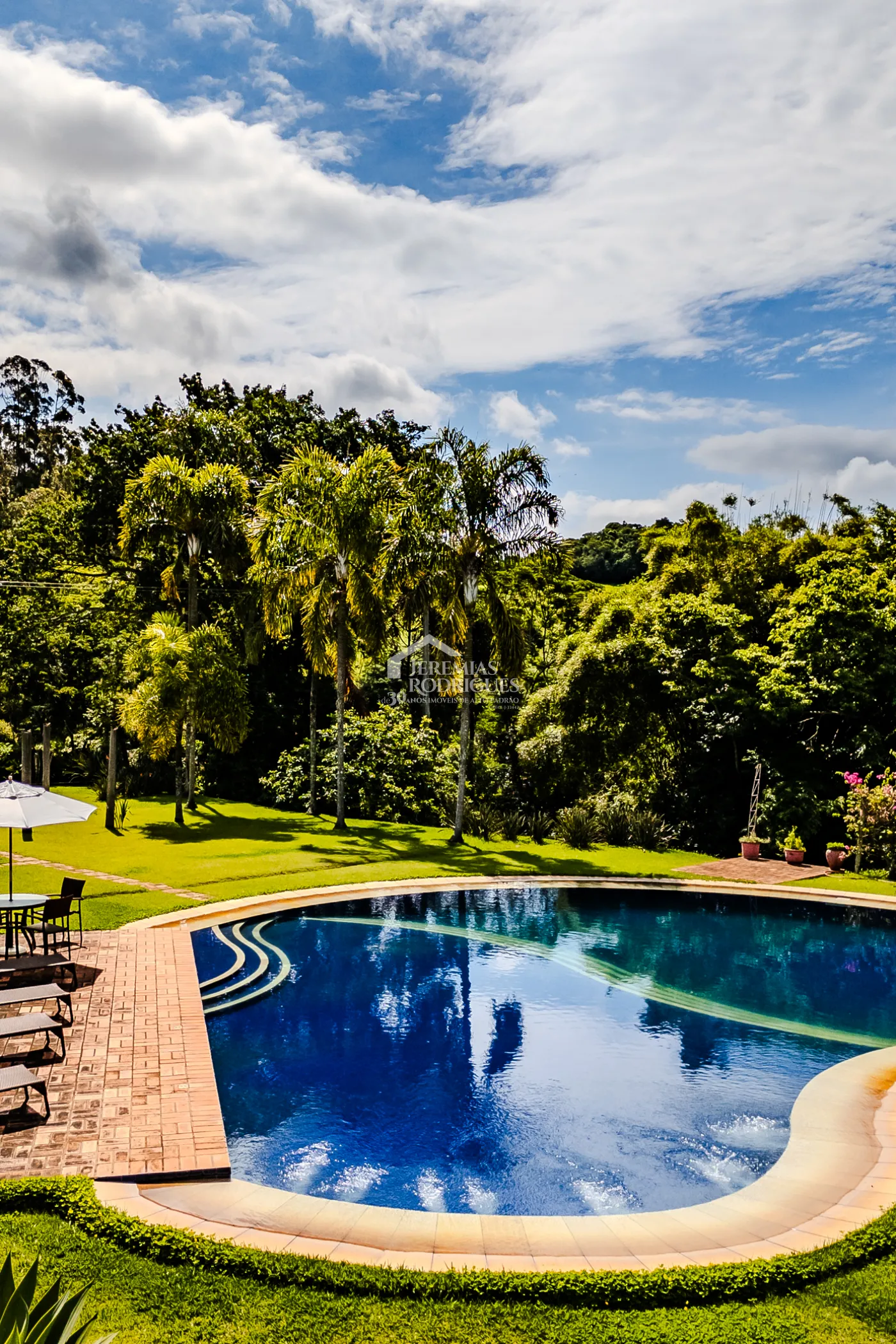 Casa à venda por R$ 6.200.000,00 - Cunha/SP
