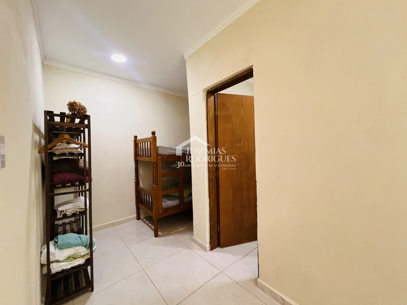 Chácara com 2 casas e 7 suítes - Loteamento Cortina D´Ampezzo - Santo Antônio do Pinhal/SP