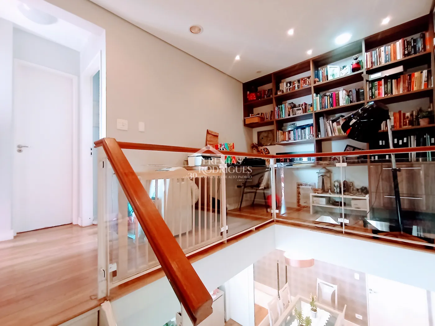 Apartamento à venda com 3 dormitórios no Edifício Jabuticabeiras em Taubaté/SP