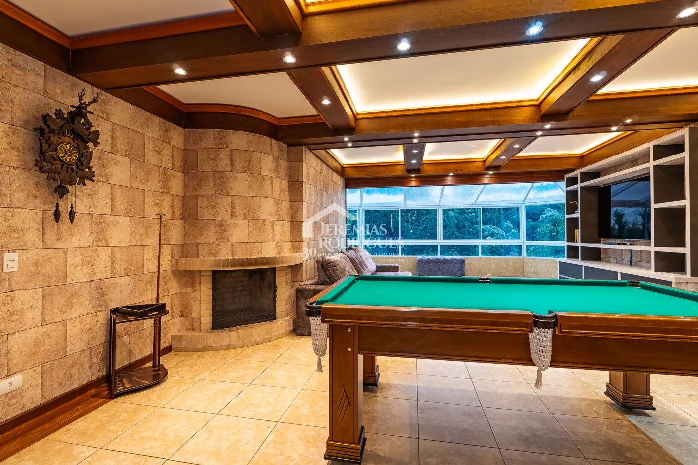 Casa com 5 suítes, 950 m² - Alto do Capivari - Campos do Jordão/SP