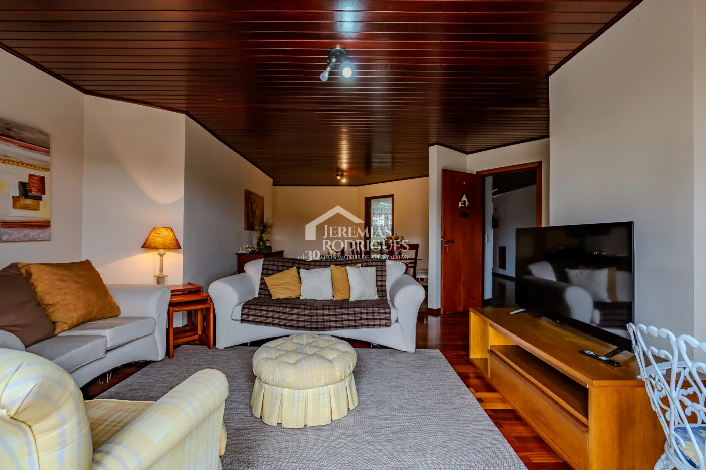 Apartamento à venda com 4 dormitórios, 295 m² no Edifício Solar Bela Vista em Campos do Jordão/SP