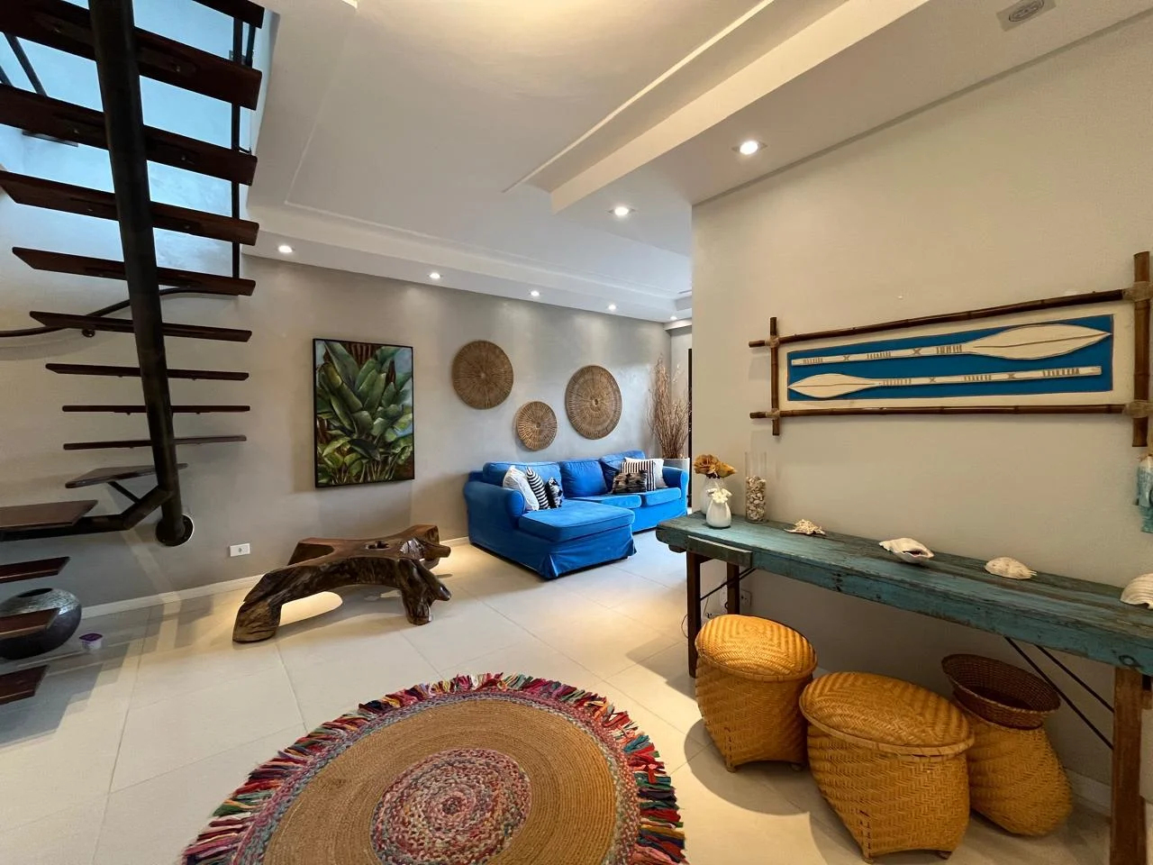 Apartamento à venda com 4 dormitórios, 260 m² no Edifício Recanto dos Nobres em Ubatuba/SP. 