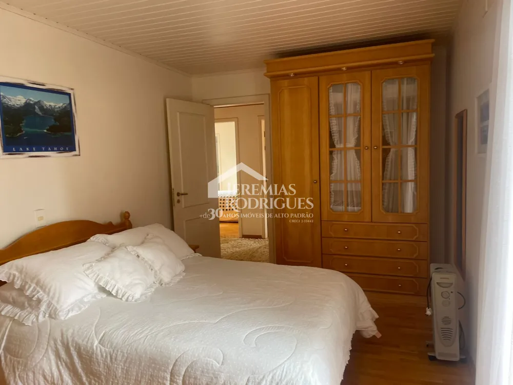 Casa com 6 dormitórios, 362 m² - Condomínio Iporanga, em Campos do Jordão/SP.