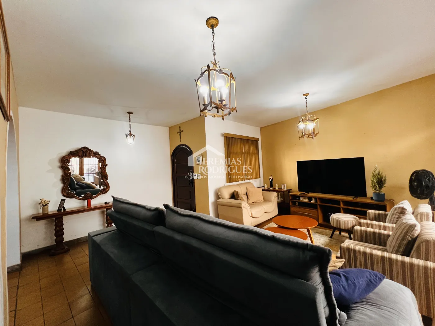 Casa para venda com 4 dormitórios no Centro em Taubaté/SP