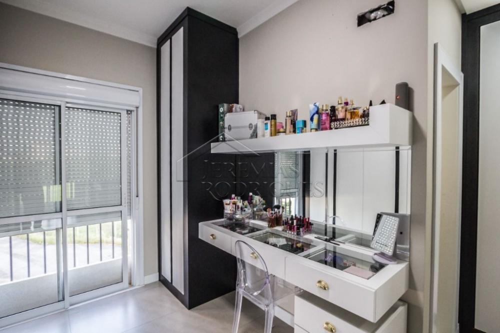 Apartamento à venda com 4 suítes no Condomínio Des Arts em Taubaté. 