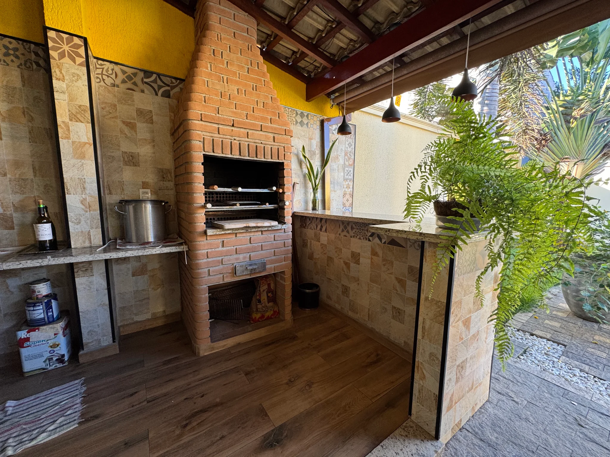 Casa à venda no bairro Jardim Residencial Doutor Lessa em Pindamonhangaba/SP. 