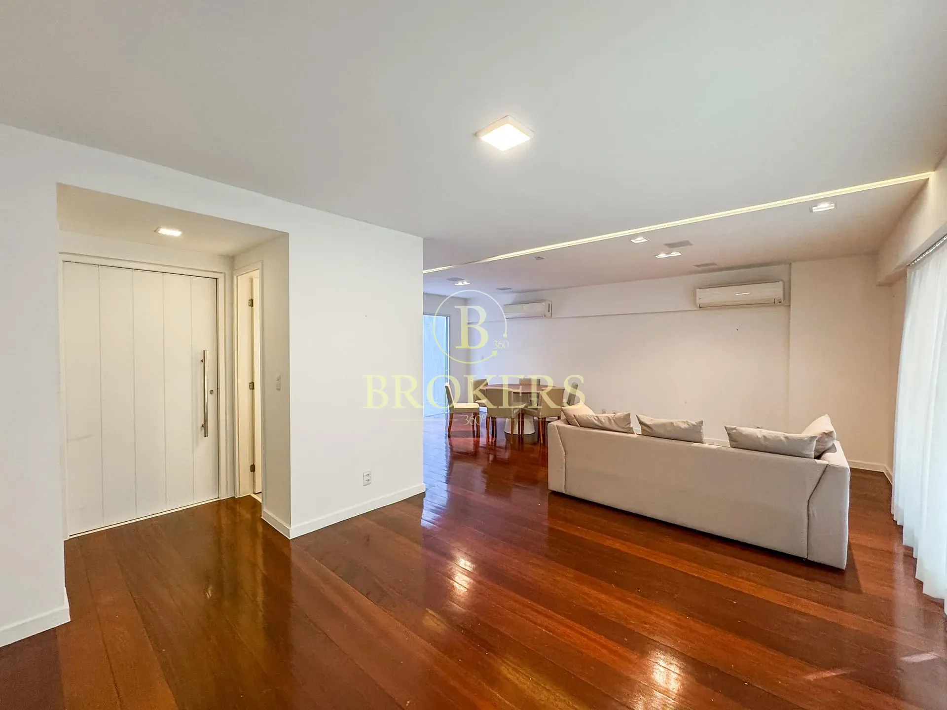 Apartamento à venda, Rua José Linhares - Leblon. Quadra mar, varanda, 3 quartos (2 suítes), área ex — foto 1