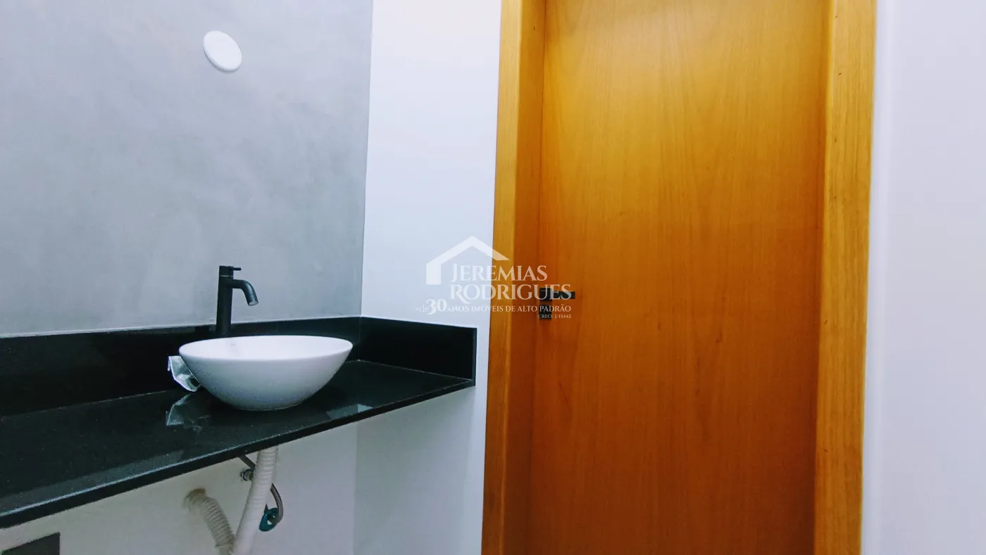 Casa à venda com 3 dormitórios no Condomínio Perolas do Vale em Tremembé/SP.