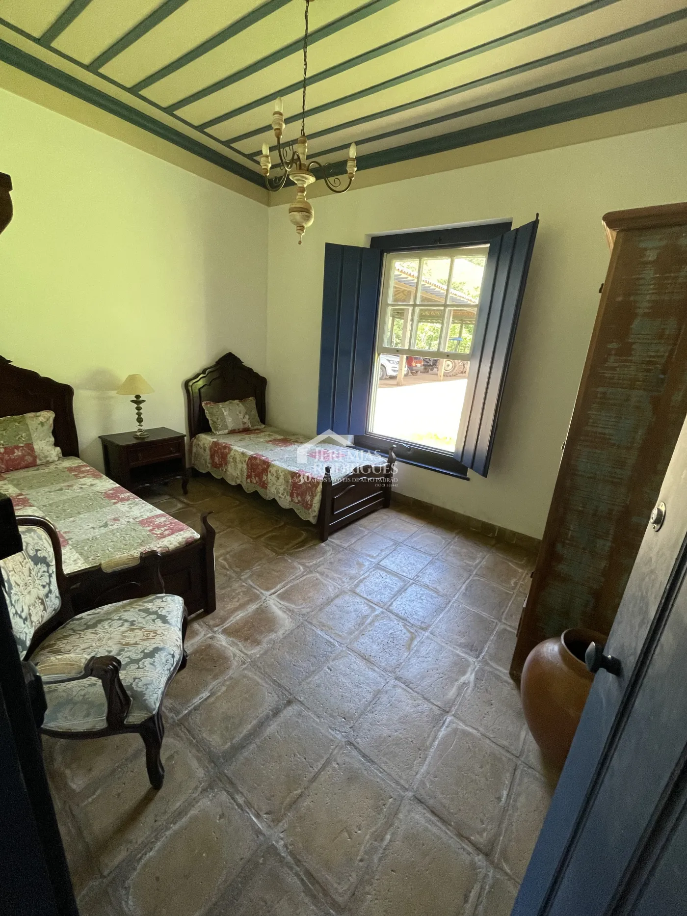 Fazenda com 12 dormitórios - Taubaté/SP