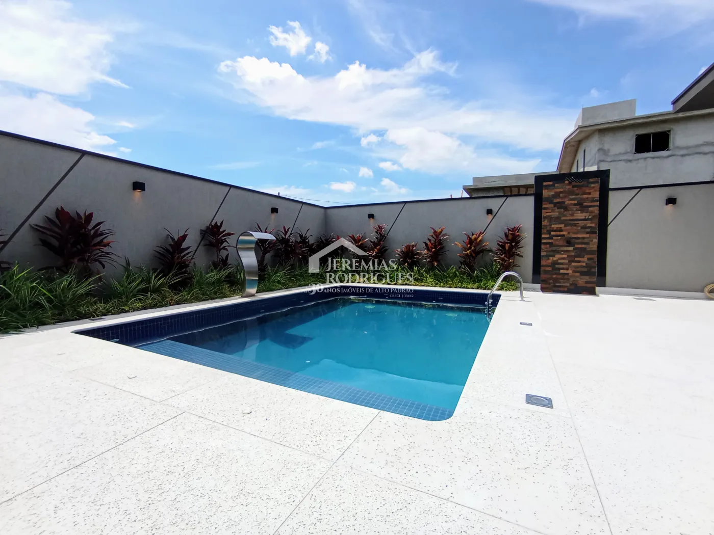 Casa para venda com 4 dormitórios no Condomínio Village Splendore em Pindamonhangaba/SP